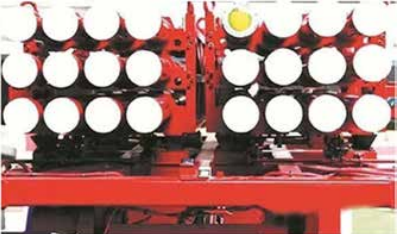 遠(yuǎn)程控制滅火導(dǎo)彈發(fā)射車裝配的滅火彈